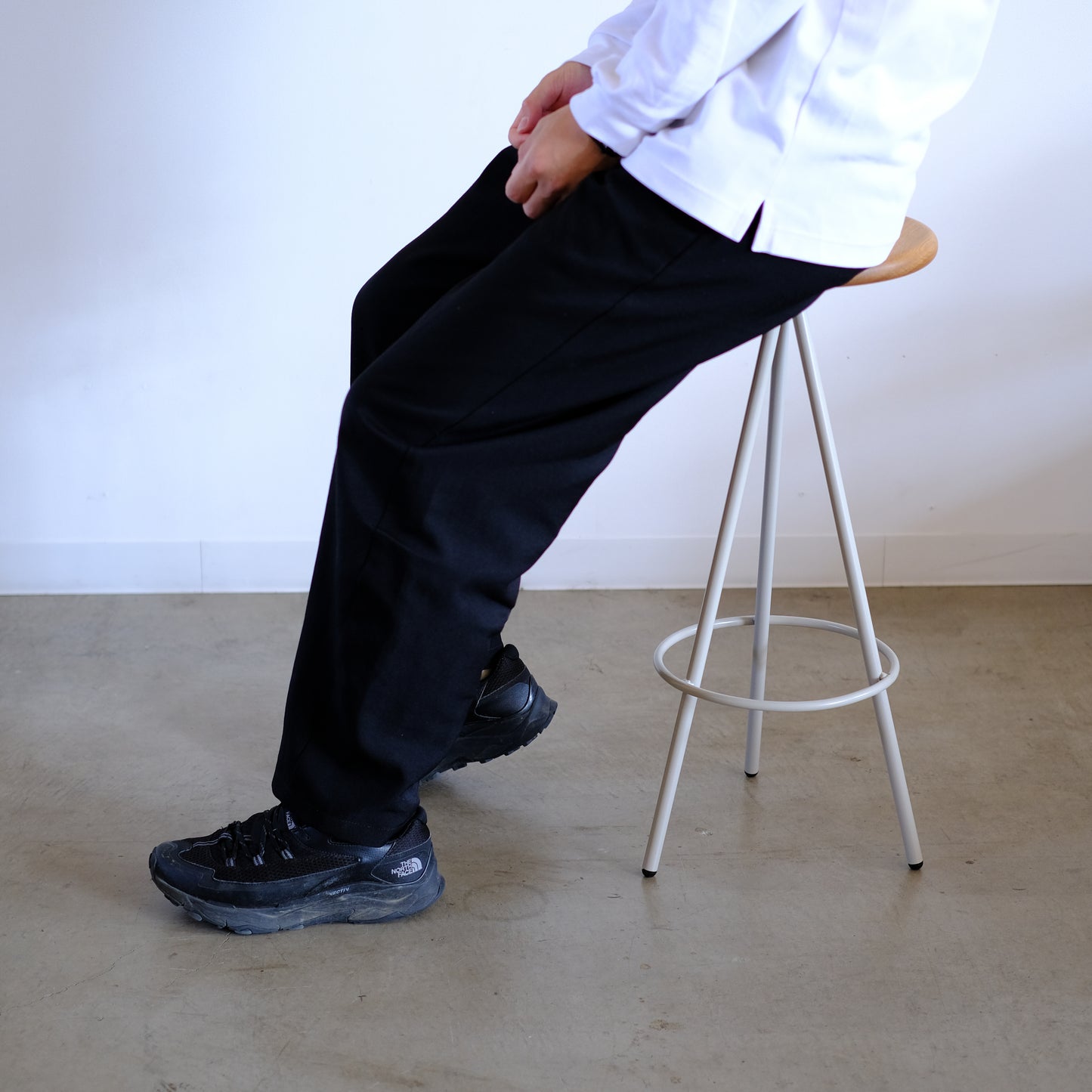 MUKUスツール 大 / White Oak×Off White Steel
